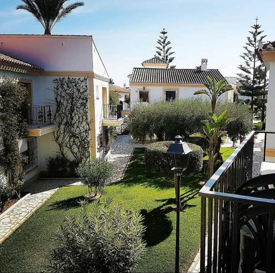 Urbanizacion Coast Apartment *